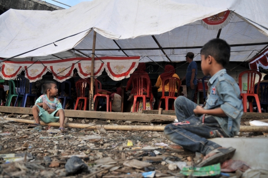 Penghitungan Suara Pemilu 2019 di Kampung Nelayan