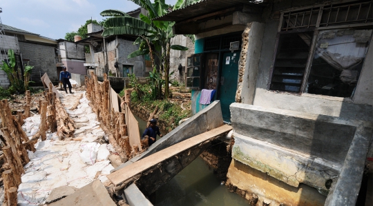 Tanggul Jati Padang Kembali Jebol