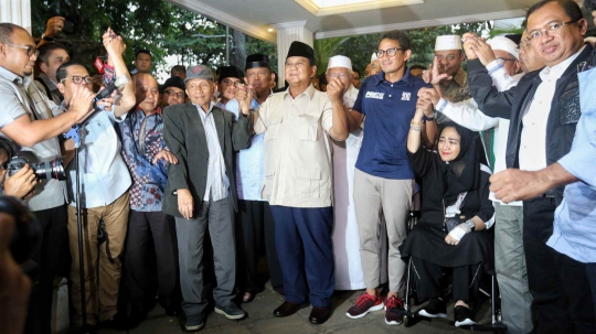 Prabowo-Sandiaga Deklarasi Kemenangan di Rumah Kertanegara