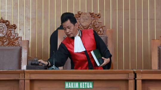 Masih Kumpulkan Bukti, Sidang Romahurmuziy Ditunda