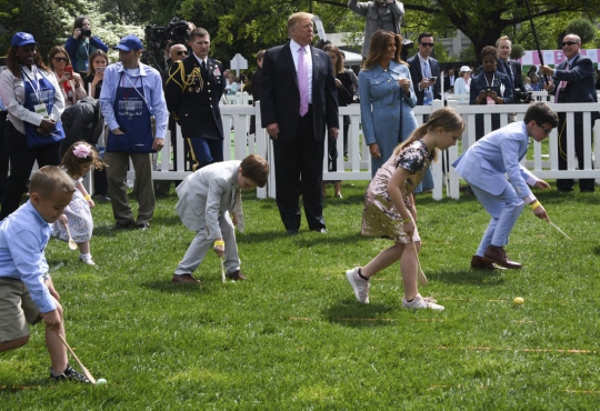 Serunya Lomba Menggelindingkan Telur Paskah di Gedung Putih