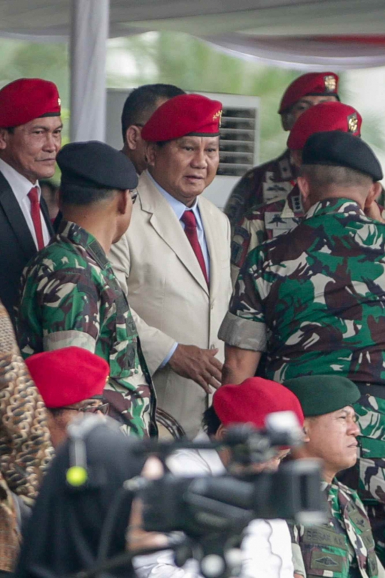 Gaya Prabowo Hadiri Peringatan HUT Kopassus di Cijantung