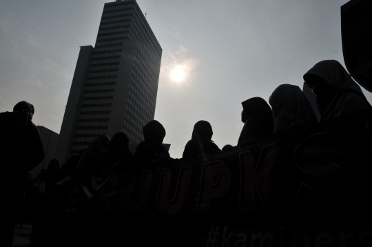 Aksi Menolak RUU Penghapusan Kekerasan Seksual