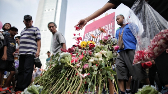 TKN Milenial Gelar Aksi Tabur Bunga di CFD