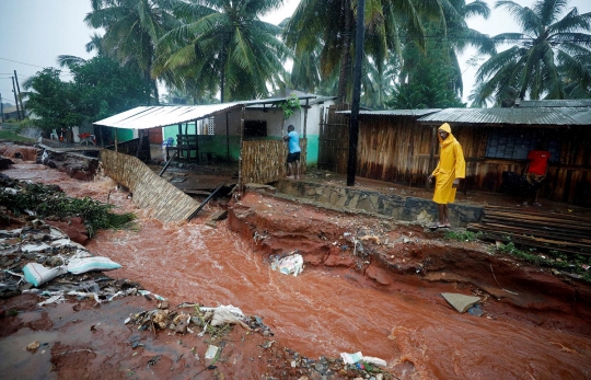 Badai Kenneth Porak-Porandakan Mozambik