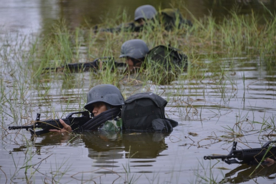 Mengintip Tentara Indonesia Latihan Perang Gerilya