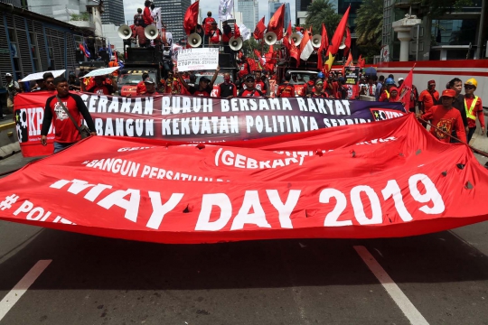 Peringati May Day, Buruh Tuntut Pemerintah Cabut PP No 78/2015