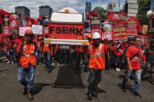 Peringati May Day, Buruh Tuntut Pemerintah Cabut PP No 78/2015