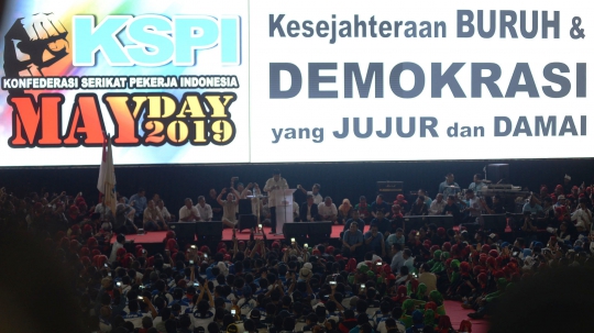 Prabowo Peringati May Day Bersama Buruh di Senayan