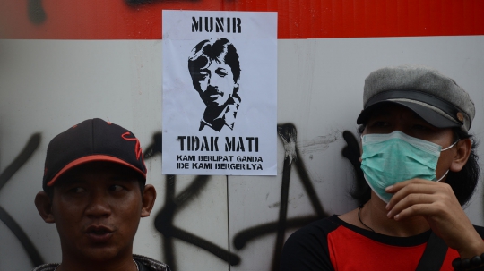 May Day Tinggalkan Jejak Orasi Buruh Lewat Coretan