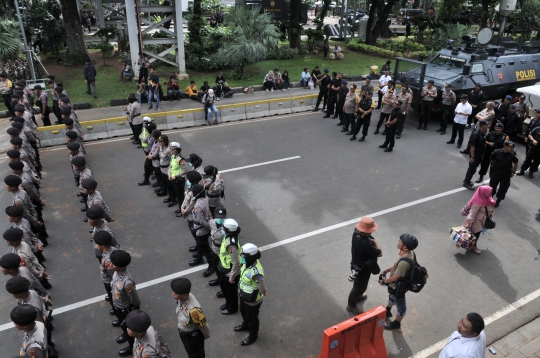 Penjagaan Ketat Aparat Kepolisian di Aksi May Day 2019