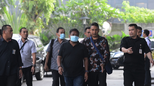 Terjaring OTT, Hakim PN Balikpapan Digelandang ke Gedung KPK
