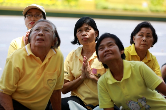 Antusiasme Warga Thailand Menyambut Raja Baru