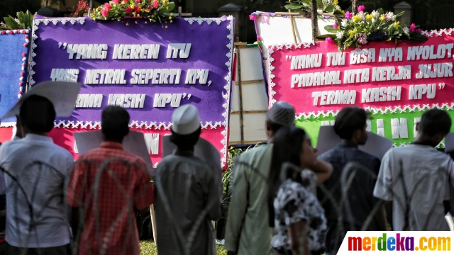 Foto Karangan Bunga Bertuliskan Ucapan Lucu Dan Unik