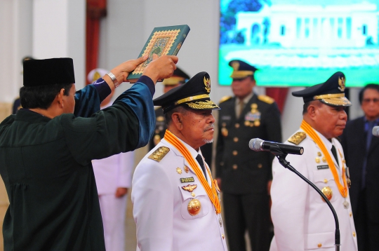 Presiden Jokowi Lantik Gubernur dan Wagub Maluku Utara