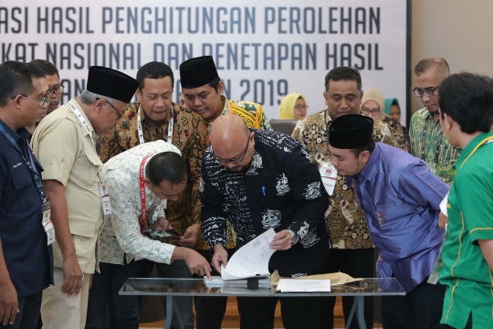Hari Ini, Dua Provinsi Serahkan Hasil Rekap Suara Pemilu 2019 ke KPU