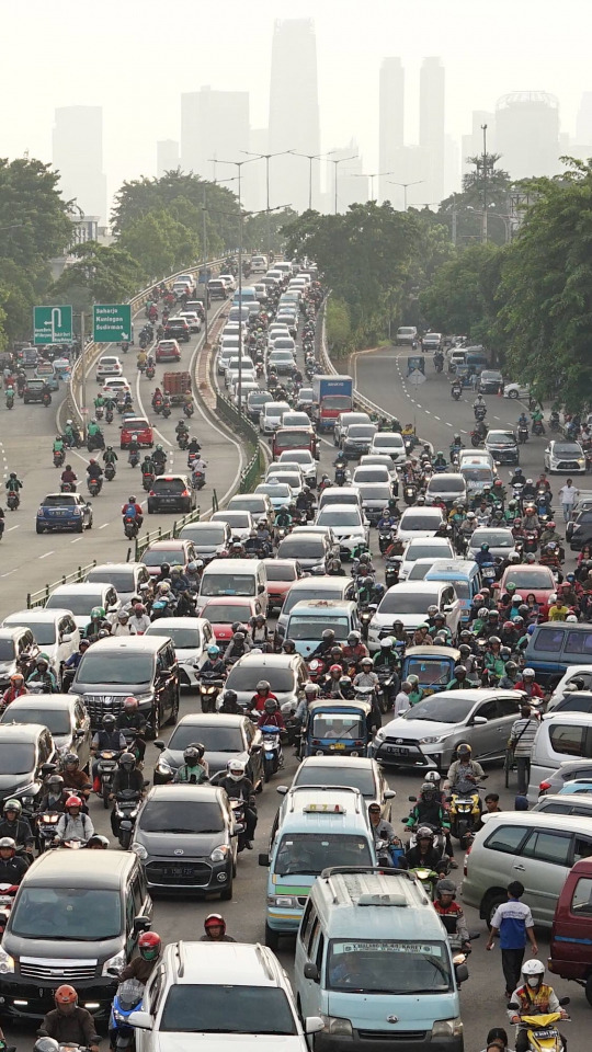 Ramadan, Lalu Lintas Jakarta Macet Lebih Awal