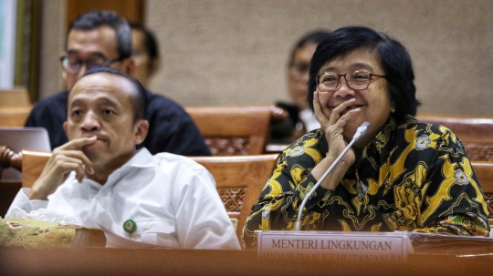 Raker Menteri LHK dengan Komisi VII Membahas Tambang dan Isu Plastik