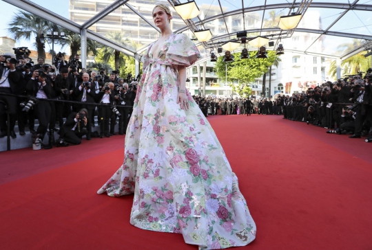 Keindahan Gaun Glamor Tiga Bintang Rupawan di Festival Film Cannes
