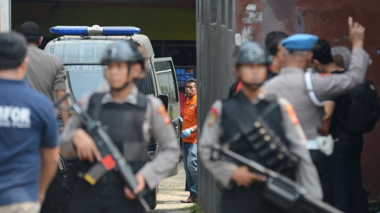 Polisi Jaga Ketat Rumah Terduga Teroris Jaringan ISIS di Cibinong