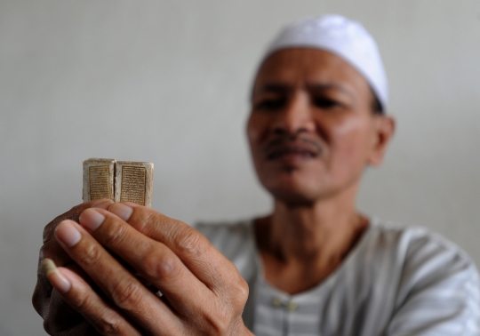 Uniknya Alquran Mini Peninggalan Pangeran Wijaya Kusuma di Ponpes Almiizan