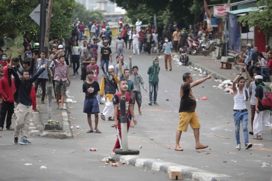 Sejumlah Demonstran di Petamburan Ditangkap Polisi