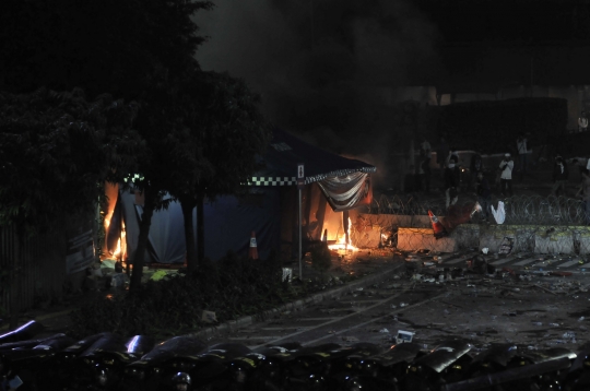 Aksi 22 Mei di Depan Gedung Bawaslu Berujung Bentrok