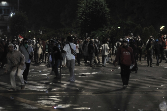 Aksi 22 Mei di Depan Gedung Bawaslu Berujung Bentrok