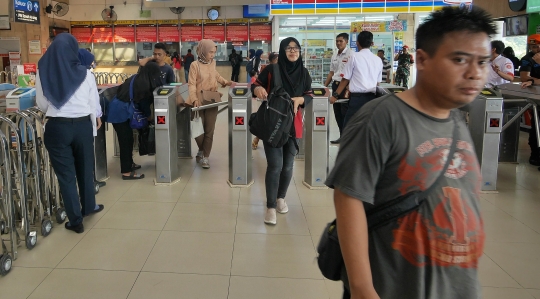 Stasiun Tanah Abang Kembali Dibuka Usai Aksi 22 Mei