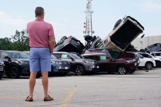 Begini Nasib Mobil-Mobil di Diler AS yang Tersapu Tornado