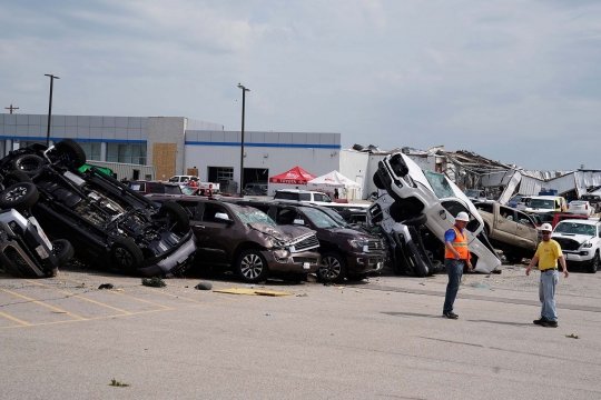 Begini Nasib Mobil-Mobil di Diler AS yang Tersapu Tornado