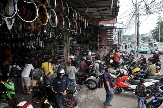 Jelang Lebaran, Bengkel Motor Kebanjiran Pelanggan