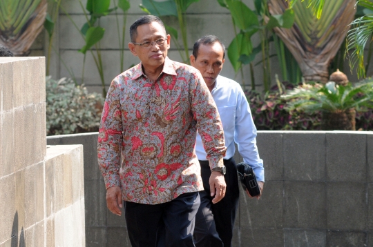 KPK Periksa Dua Pejabat PLN Terkait PLTU Riau-1