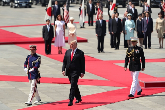 Donald Trump Kunjungi Kaisar Baru Jepang