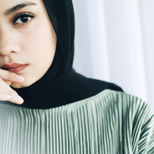 10 Artis Cantik Indonesia dengan Mata Terindah