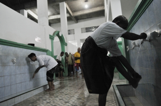 Meraih Lailtul Qadar dengan Iktikaf di Masjid At-Taqwa Bekasi