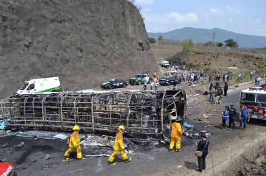Kecelakaan Bus di Meksiko, 21 Orang Tewas