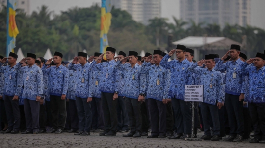 Gubernur Anies Pimpin Upacara Hari Pancasila di Monas