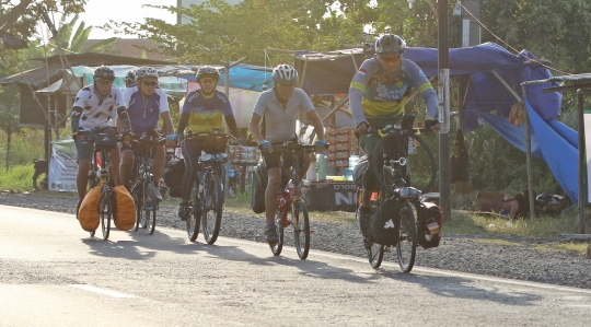 Rombongan Mudik Naik Sepeda dari Tangerang ke Pacitan Jawa Timur