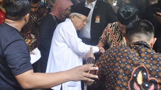 Ma'ruf Amin Jadi Imam Salat Jenazah Ani Yudhoyono