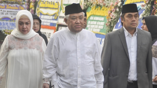 Tokoh Nasional hingga Masyarakat Hadir di Persemayaman Ani Yudhoyono