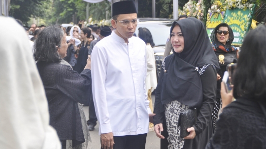 Tokoh Nasional hingga Masyarakat Hadir di Persemayaman Ani Yudhoyono