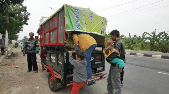 Sensasi Mudik dengan Motor Bak Roda Tiga