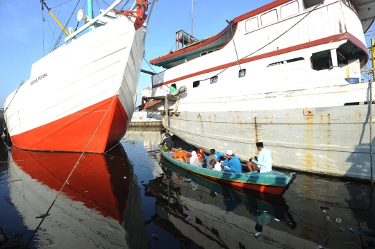 Melihat Salat Idul Fitri di Pelabuhan Sunda Kelapa