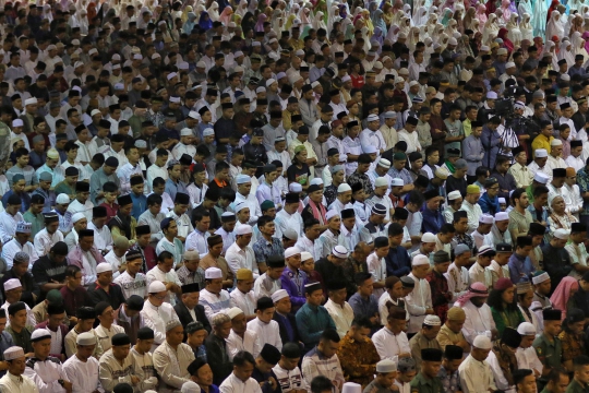 Ribuan Jemaah Salat Idul Fitri Padati Masjid Istiqlal