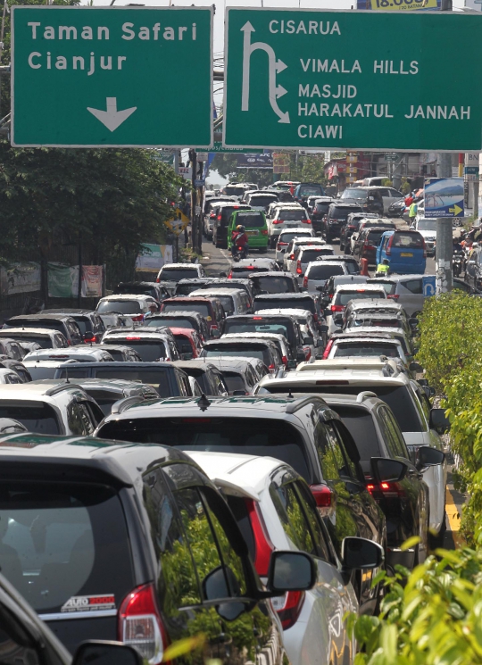 Lebaran, Jalur Menuju Puncak Macet Parah