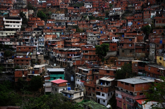 Menengok Permukiman Kumuh Terbesar di Venezuela
