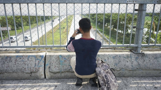 Begini Cara Petugas Pantau Kepadatan Lalu Lintas di Tol Trans Jawa