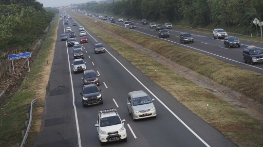 H+3 Lebaran, Tol Palimanan Arah Cikampek Ramai Lancar