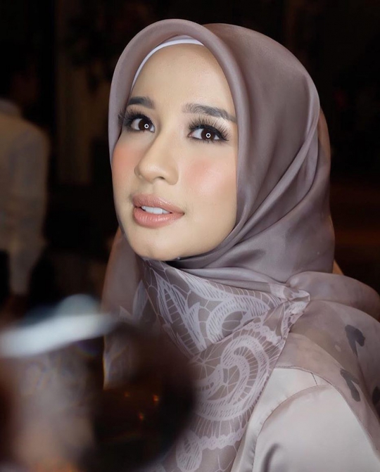 15 Artis Cantik Pemilik Bibir Terseksi